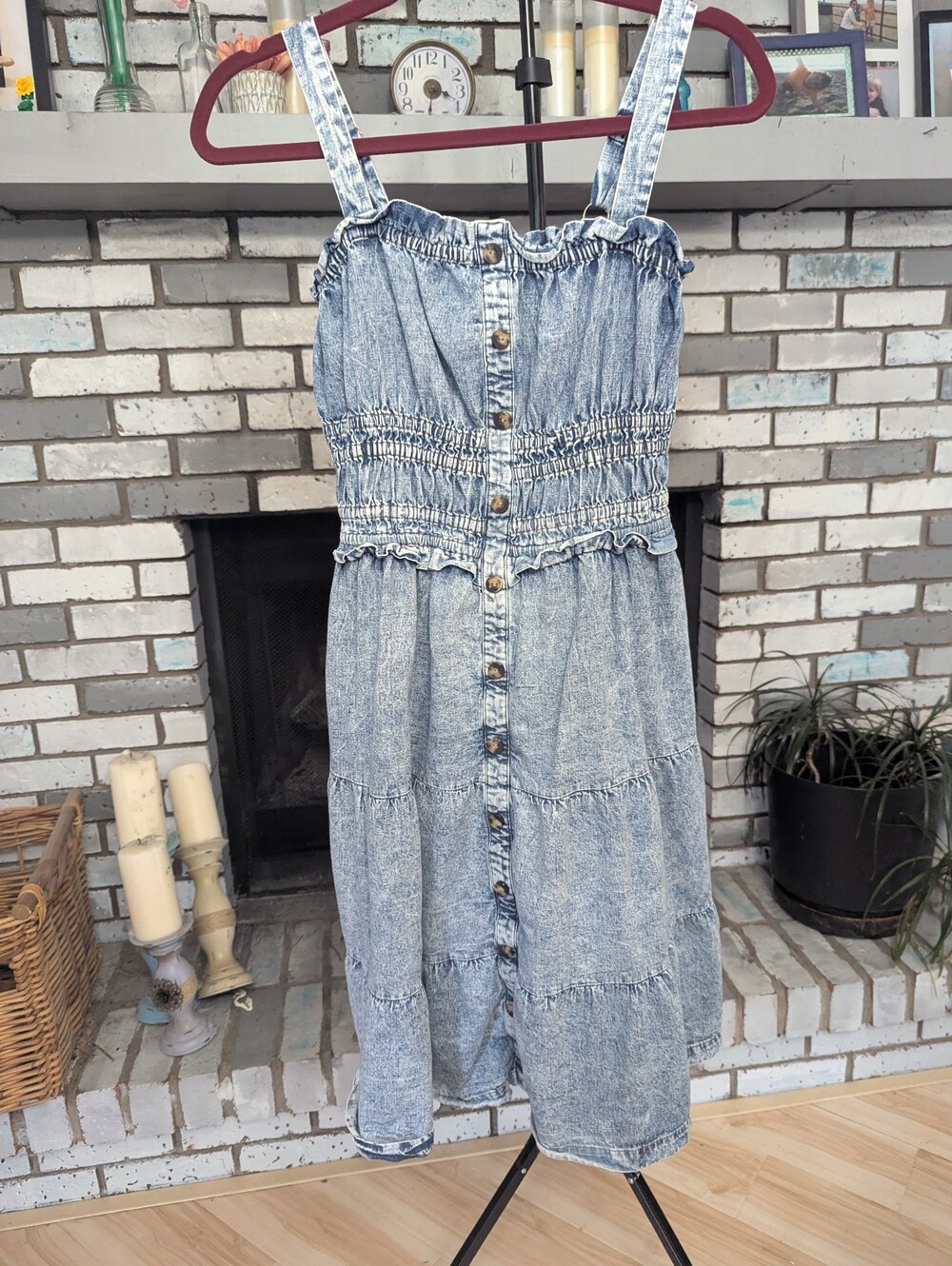 White Birch Milkmaid Acid Wash Denim Jean 100 % Cotton Dress Ruffled Size Small